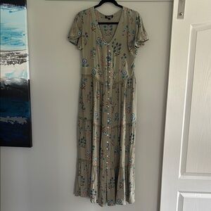 Floral V-Neck Maxi Dress - Green